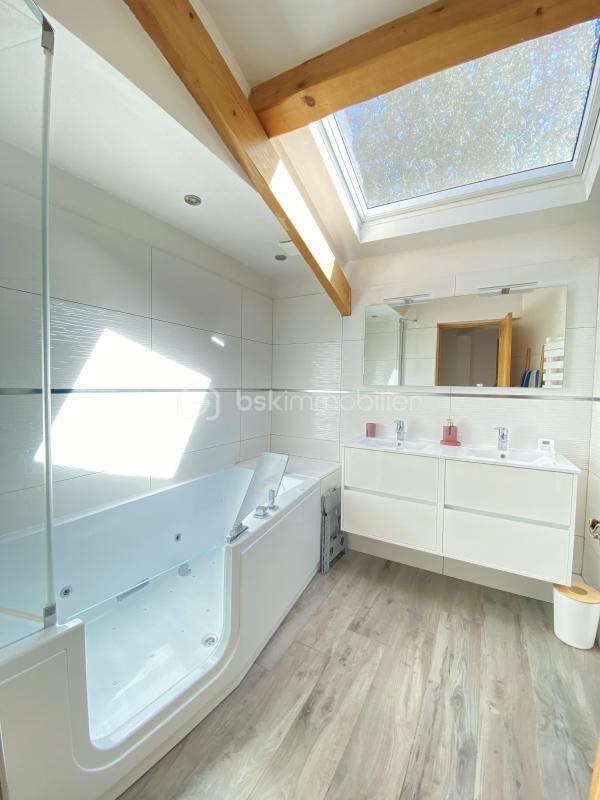 Villa - 185 m² - 6 pièces