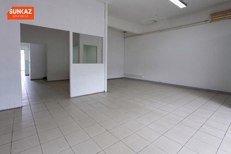 Local commercial - 65 m²