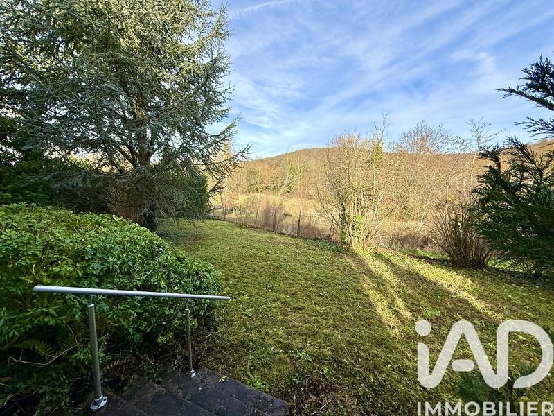 Maison - 182 m² - 8 pièces