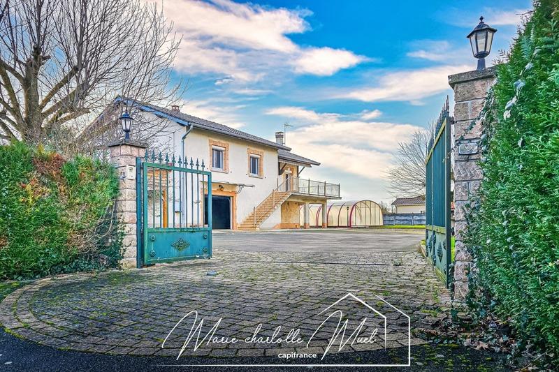 Maison - 150 m² - 5 pièces