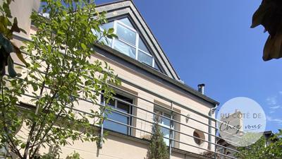 Demeure - 292 m² - 8 pièces