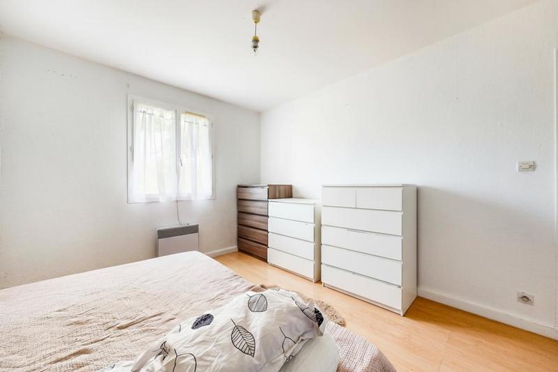 Maison - 93 m² - 5 pièces