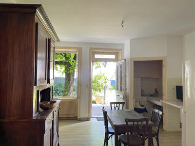 Maison - 249 m² - 9 pièces