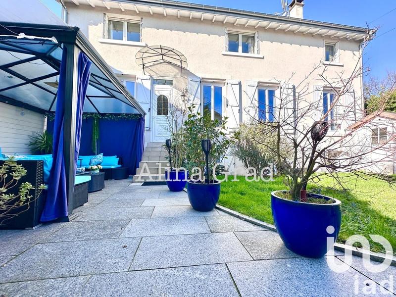 Maison - 122 m² - 7 pièces