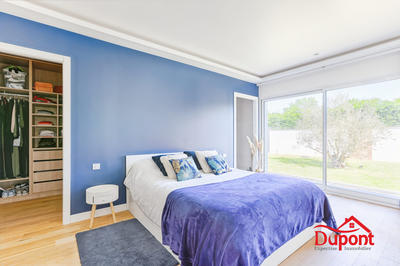 Villa - 230 m² - 5 pièces