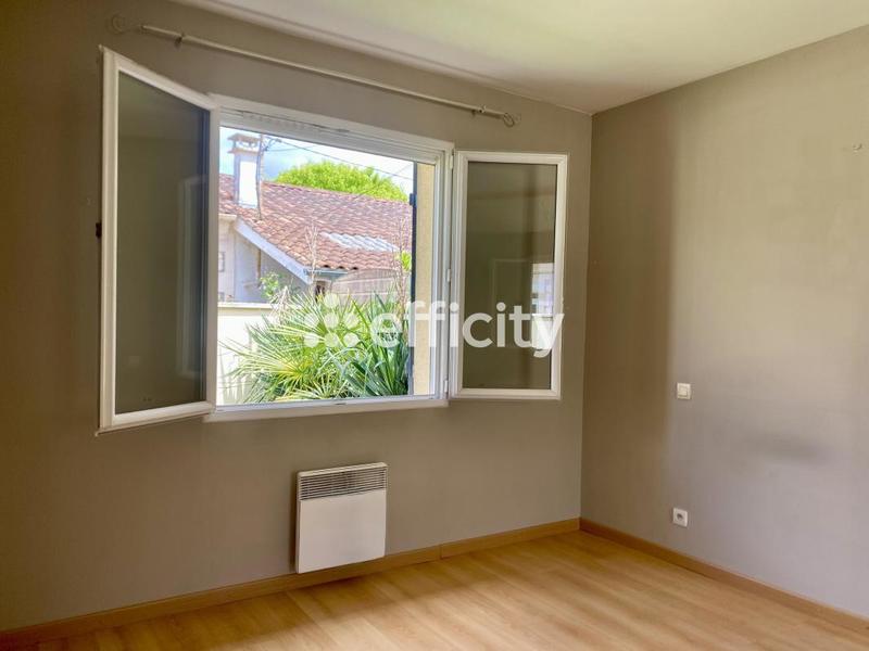 Maison - 111 m² - 5 pièces