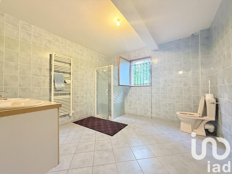 Maison - 262 m² - 5 pièces