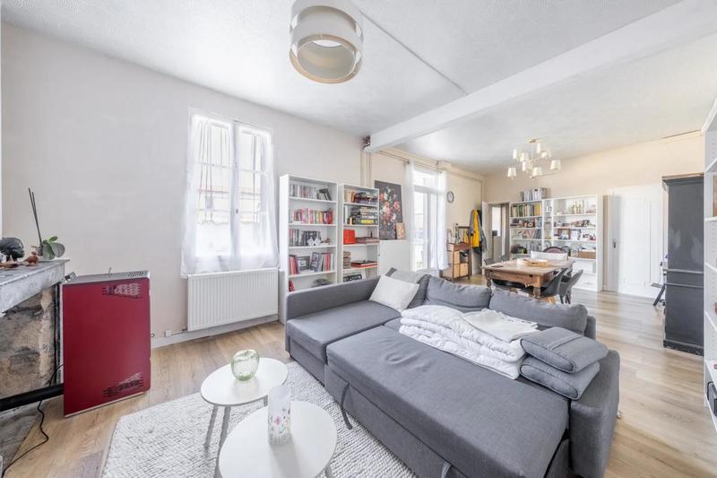 Maison en pierre - 80 m² - 6 pièces