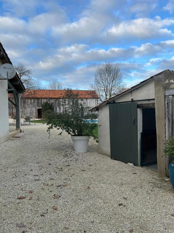 Maison - 224 m² - 6 pièces