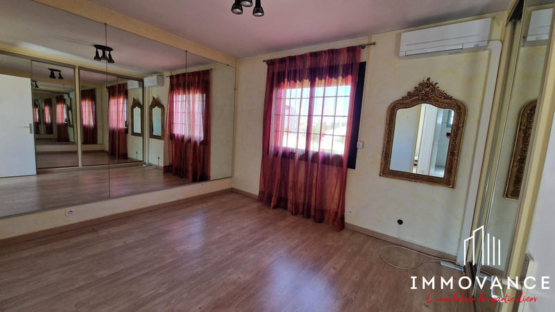 Maison - 176 m² - 7 pièces