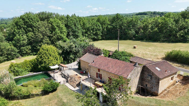 Maison - 170 m² - 9 pièces