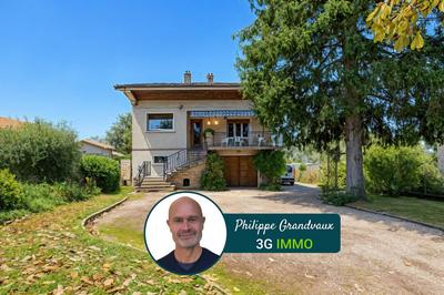 Maison traditionnelle - 191 m² - 7 pièces