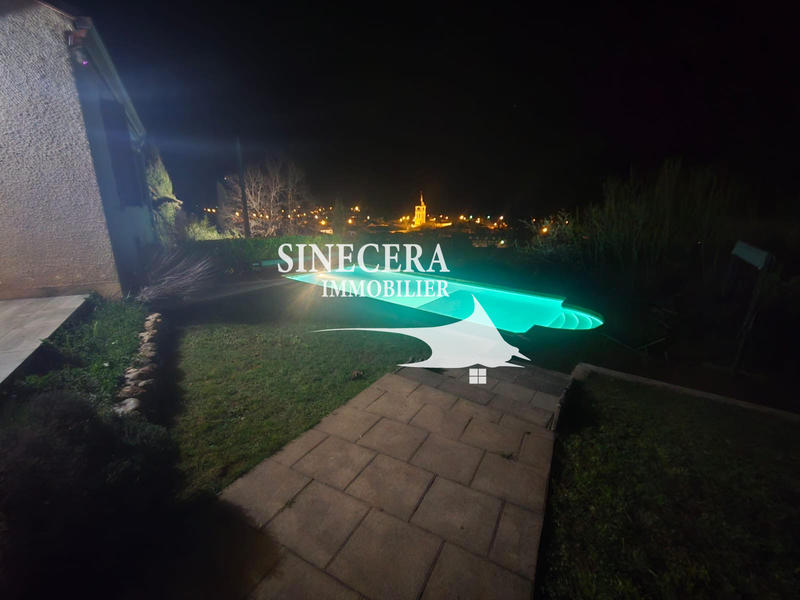 Villa - 198 m² - 10 pièces