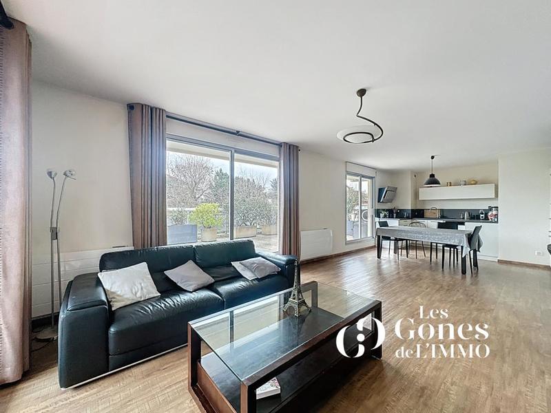 Appartement - 94 m² - 4 pièces