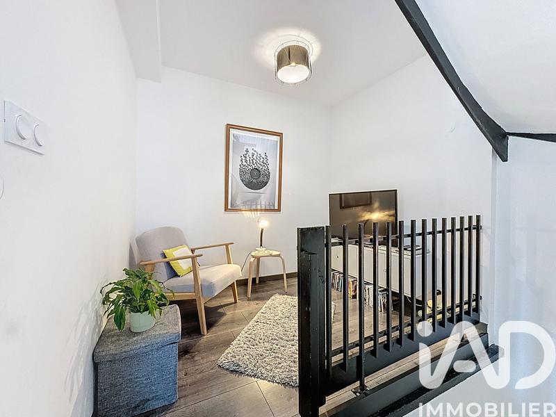 Maison - 180 m² - 9 pièces