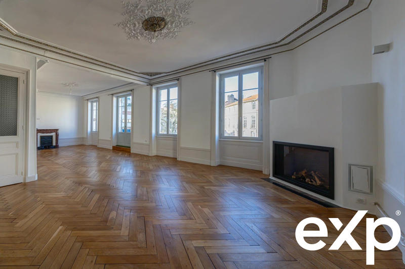 Appartement - 183 m² - 5 pièces