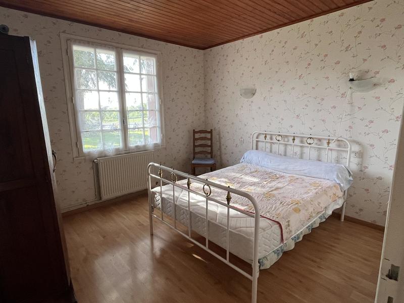 Maison en pierre - 213 m² - 9 pièces