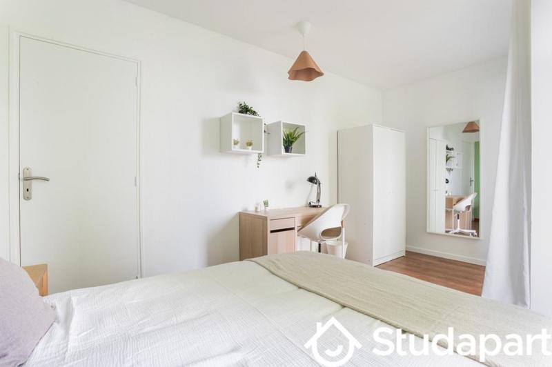 Chambre - 9 m² - 1 pièce