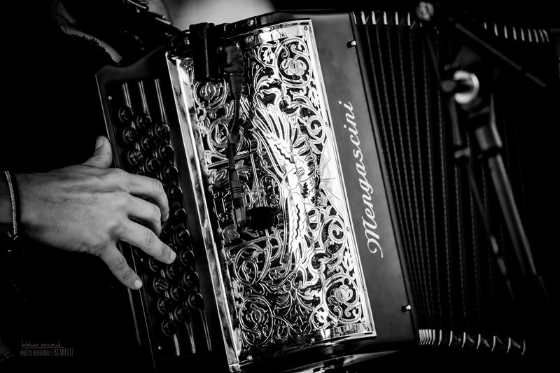 Apéro Lasai avec Madda à l'accordéon