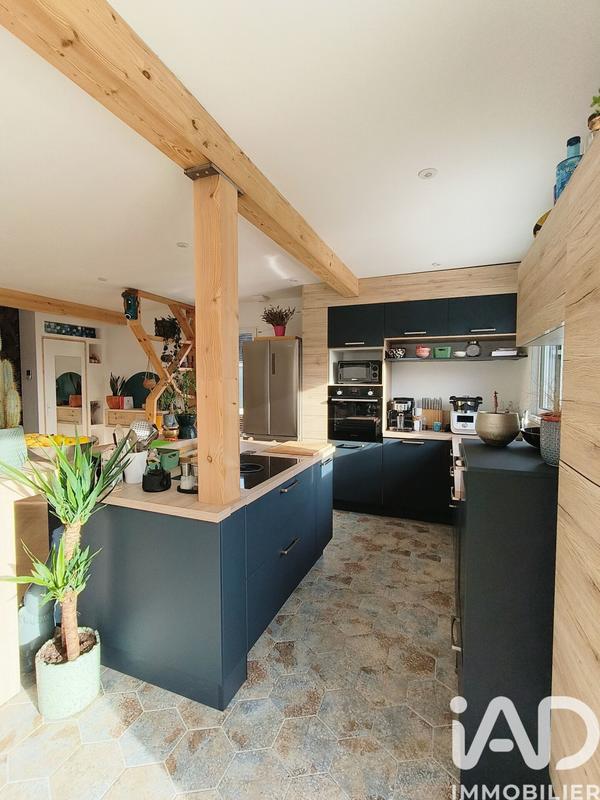 Maison - 97 m² - 5 pièces