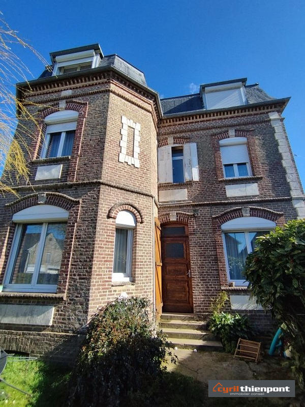 Maison - 150 m² - 7 pièces