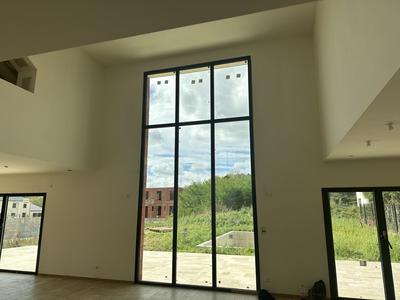 Maison - 180 m² - 6 pièces