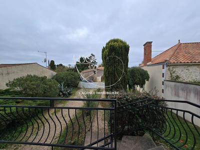 Maison traditionnelle - 77 m² - 3 pièces