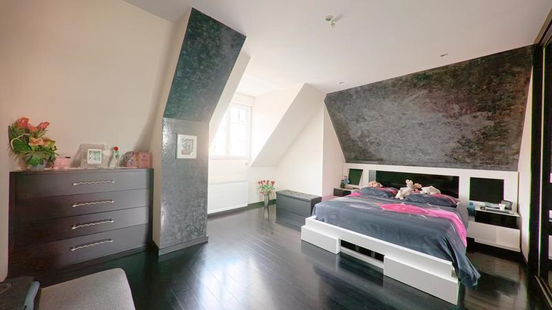 Villa - 340 m² - 7 pièces