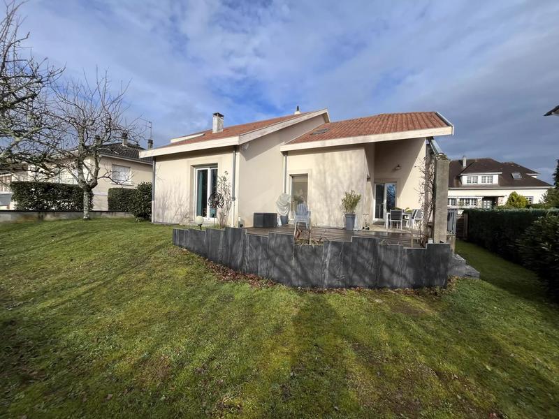 Maison de ville - 219 m² - 7 pièces