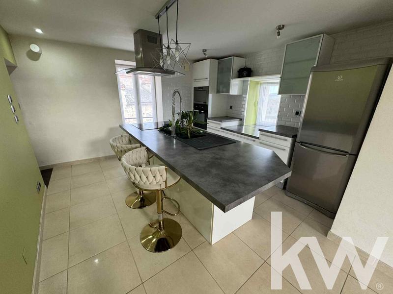 Maison - 111 m² - 5 pièces