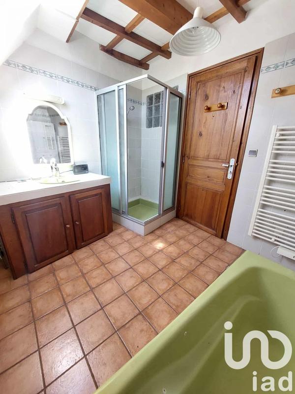 Maison - 389 m² - 10 pièces