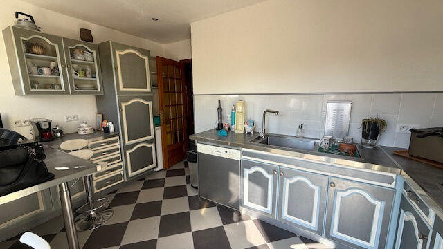 Maison - 90 m² - 6 pièces