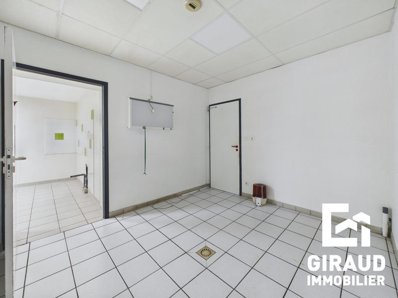 Local commercial - 770 m²