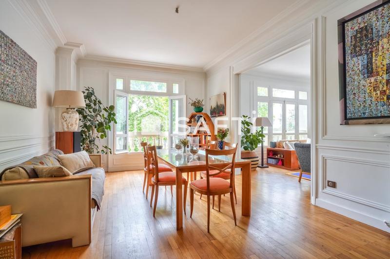 Appartement - 168 m² - 6 pièces