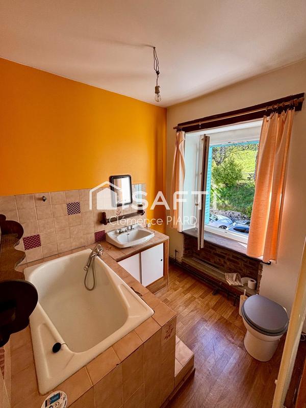 Maison - 85 m² - 6 pièces