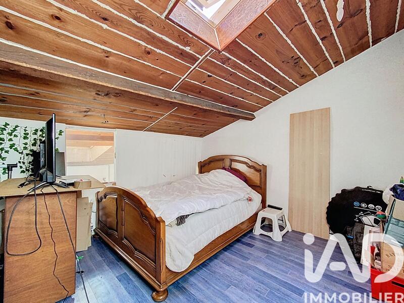 Maison - 210 m² - 8 pièces