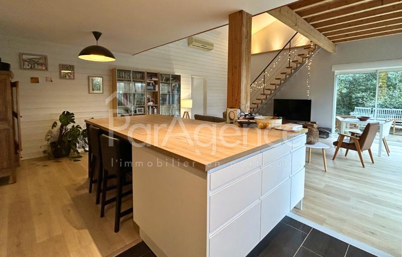 Maison - 158 m² - 4 pièces