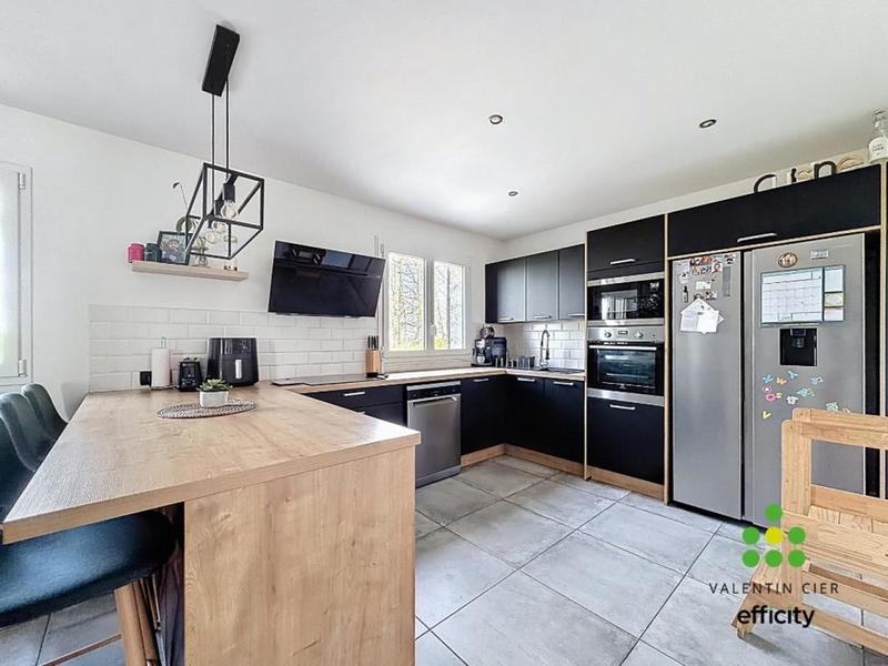 Maison - 110 m² - 5 pièces