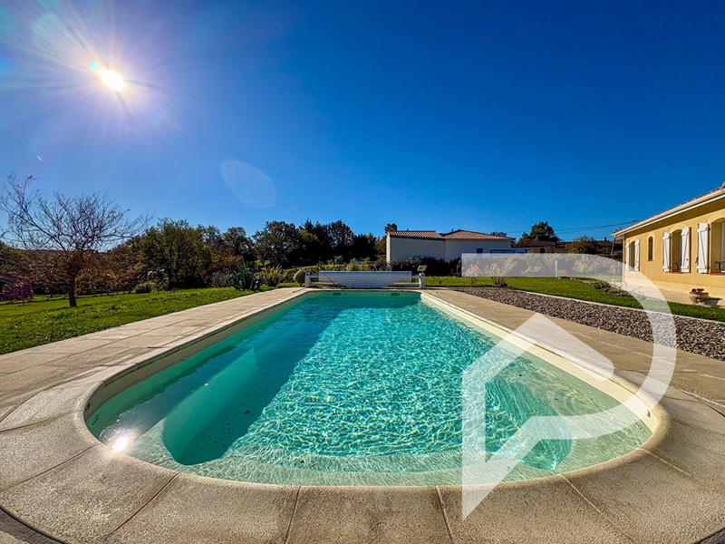 Maison - 110 m² - 6 pièces