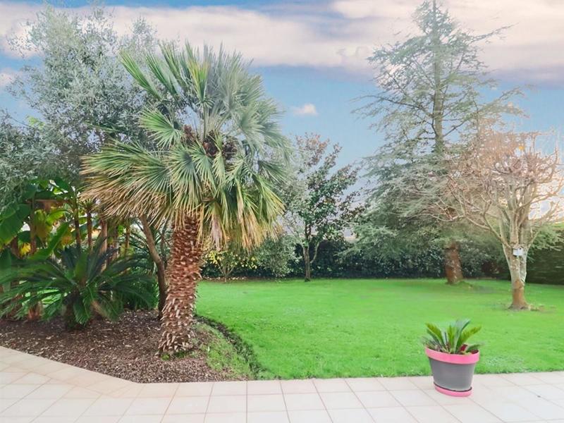 Maison - 220 m² - 7 pièces