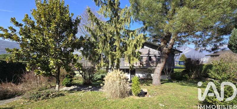 Maison - 197 m² - 10 pièces