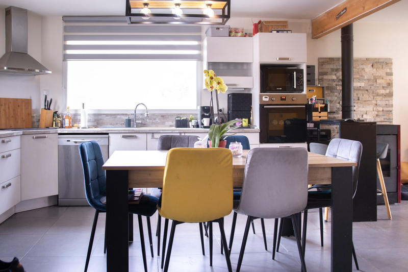 Maison - 85 m² - 5 pièces