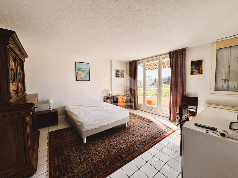 Appartement - 79 m² - 3 pièces