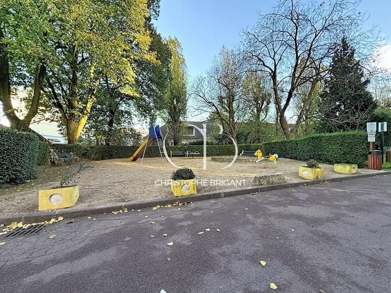 Appartement - 86 m² - 4 pièces