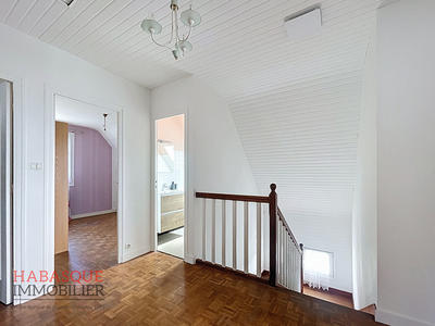 Maison - 159 m² - 7 pièces