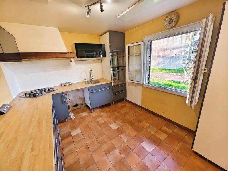 Maison - 90 m² - 3 pièces