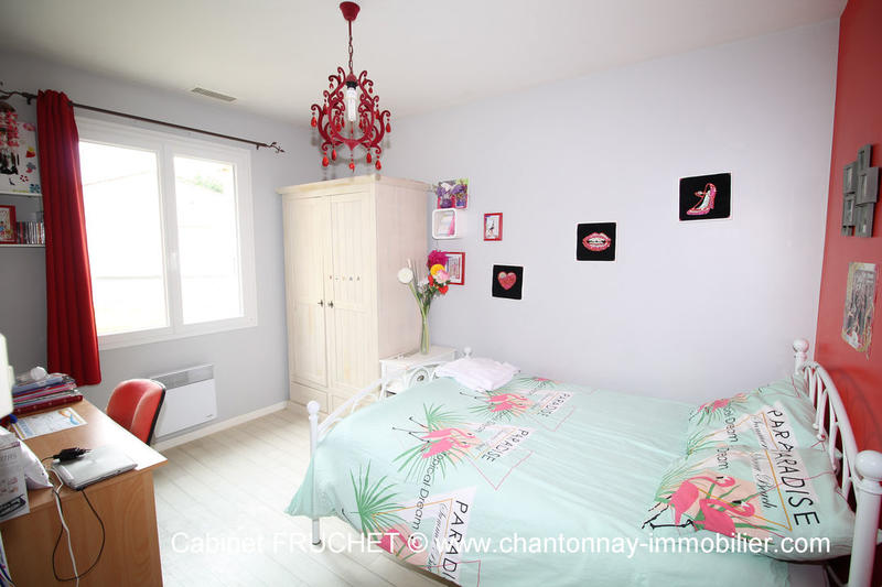 Maison - 177 m² - 7 pièces