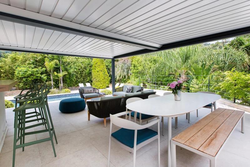 Villa - 300 m² - 6 pièces