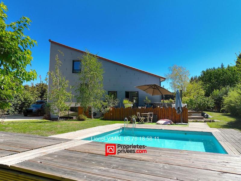 Maison - 310 m² - 6 pièces