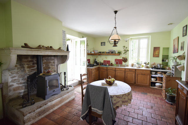 Maison - 320 m² - 7 pièces